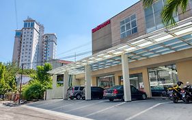 Reddoorz Near Ciputra World 3